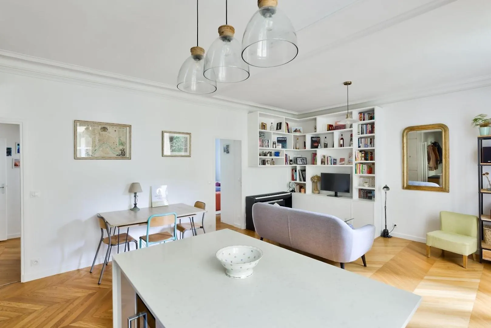 Bright Apartment In The Heart Of Le Marais Paris