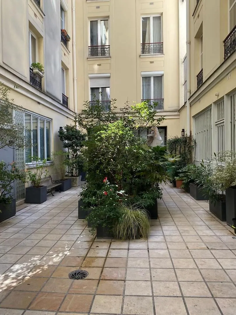 Bright Apartment In The Heart Of Le Marais Paris
