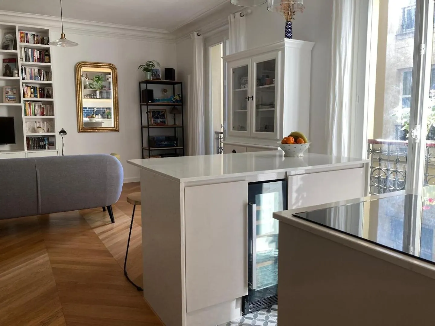 Bright Apartment In The Heart Of Le Marais Paris