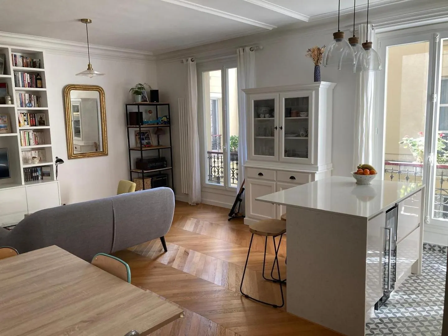 Bright Apartment In The Heart Of Le Marais Paris