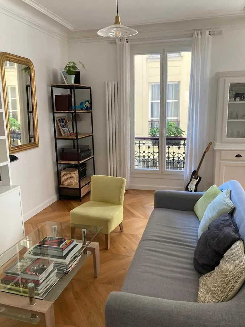 Bright Apartment In The Heart Of Le Marais Paris