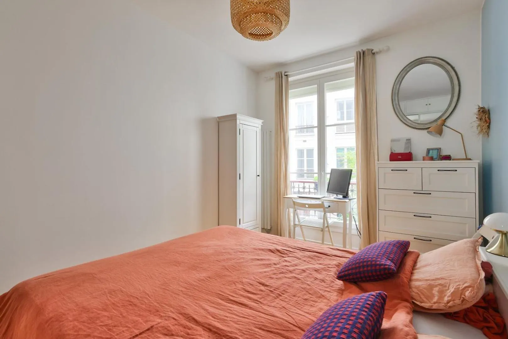 Bright Apartment In The Heart Of Le Marais Paris